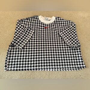 Nike Black and White Houndstooth Crop Top